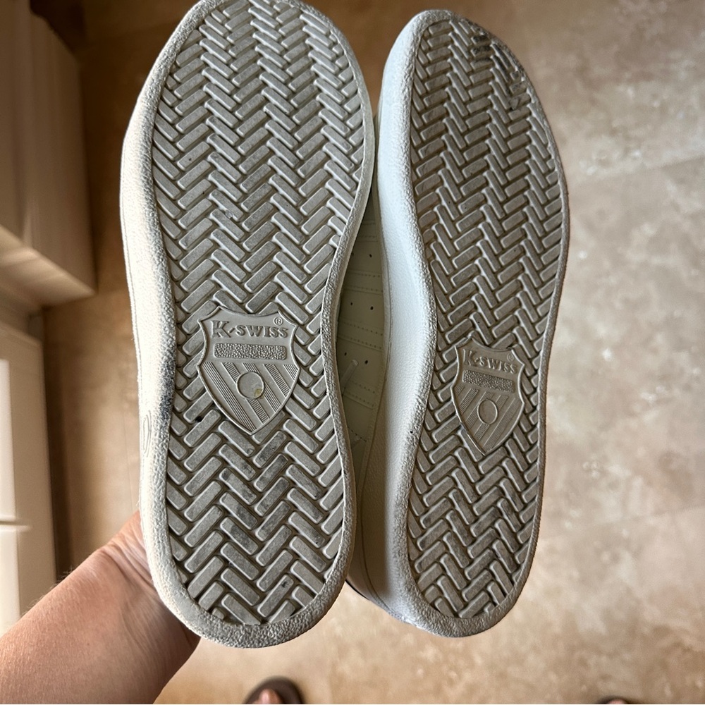 KSwiss Classic White low leather Sneakers. - Picture 5 of 8